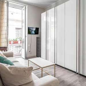 Appartamento Casa Anna - Center Of - By Host4u, Pavia
